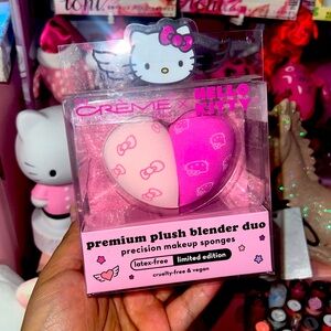 Hello kitty Make Up Sponges